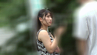 gesy067【生中2.5万 りえ】 エロGIF 1